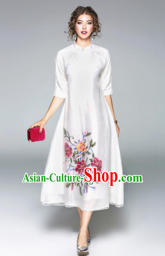 Asian Chinese Oriental Costumes White Cheongsam, Traditional China National Embroidery Chirpaur Dress for Women