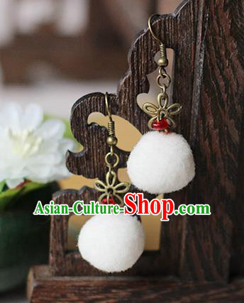 Chinese Handmade Classical Accessories Hanfu White Venonat Earrings, China Xiuhe Suit Wedding Eardrop for Women