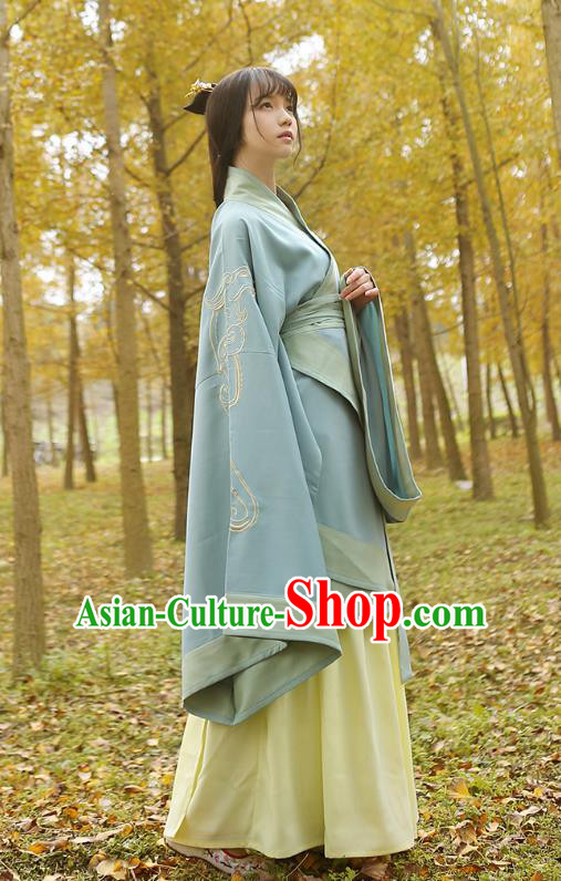 Traditional Chinese Ancient Young Lady Hanfu Costumes Light Blue Curve Bottom, Asian China Han Dynasty Palace Princess Embroidery Clothing for Women
