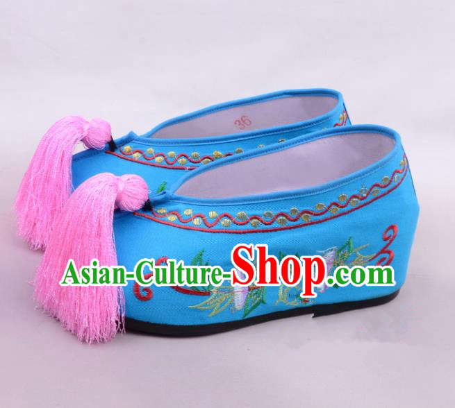 Traditional Beijing Opera Hua Tan Embroidered Shoes Princess Blue Shoes, Ancient Chinese Peking Opera Diva Blood Stained Shoes