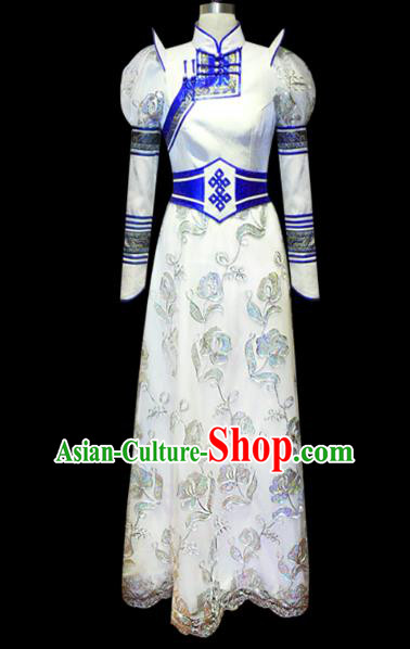 Traditional Chinese Mongol Nationality Costume Female White Wedding Mongolian Robe, Chinese Mongolian Minority Nationality Princess Embroidery Costume for Women