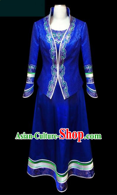 Traditional Chinese Mongol Nationality Dance Costume Blue Mongolian Robe, Chinese Mongolian Minority Nationality Princess Embroidery Clothing for Women