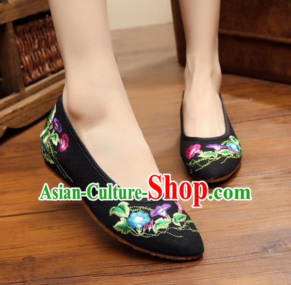 Asian Chinese National Black Embroidered Shoes, Traditional China Princess Shoes Hanfu Embroidery Petunia Shoes for Women