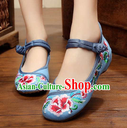 Traditional Chinese National Blue Canvas Shoes Embroidered Peony Shoes, China Princess Embroidery Shoes for Women