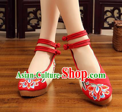 Traditional Chinese National Hanfu Wedding Red Embroidered Shoes, China Princess Embroidery Peony Shoes for Women