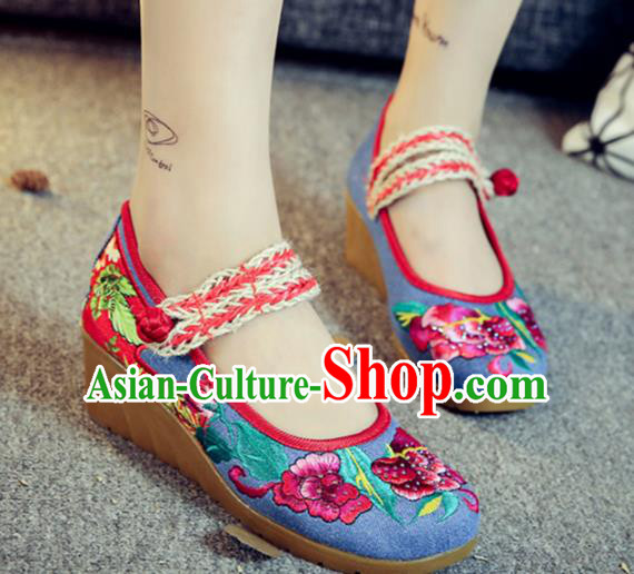 Traditional Chinese National Hanfu Blue Linen Embroidered Shoes, China Princess Embroidery Peony Shoes for Women
