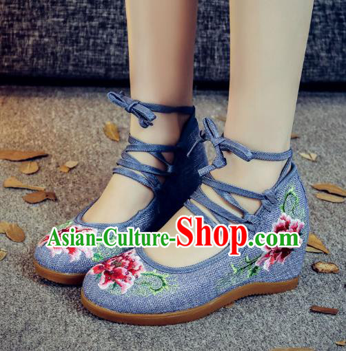 Traditional Chinese National Hanfu Blue Wedge Heel Embroidered Shoes, China Princess Embroidery Peony Shoes for Women