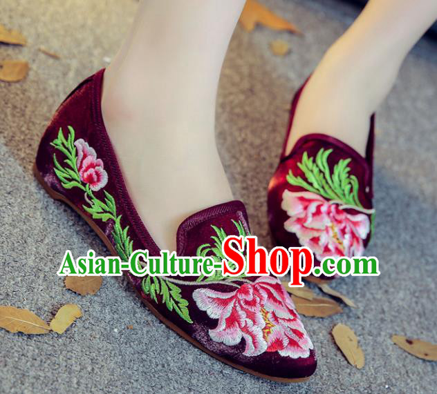 Traditional Chinese National Hanfu Embroidery Peony Shoes, China Princess Purple Embroidered Shoes for Women