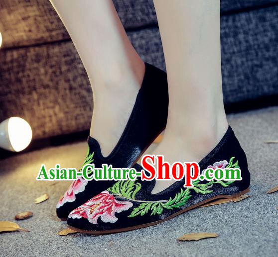 Traditional Chinese National Hanfu Embroidery Peony Shoes, China Princess Black Embroidered Shoes for Women