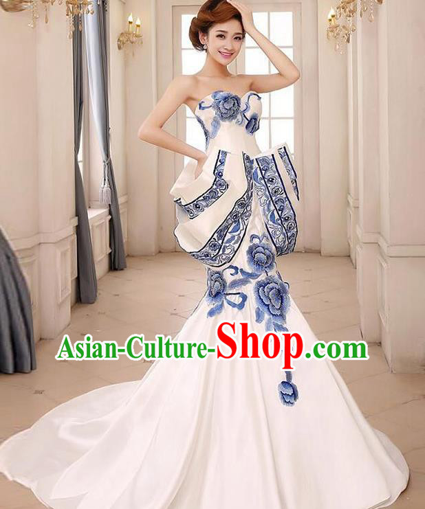 Chinese Style Wedding Catwalks Costume Wedding Bride Embroidered Peony Trailing Full Dress Blue and White Porcelain Cheongsam for Women