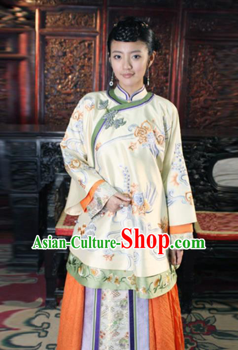 Traditional Chinese Ancient Qing Dynasty Young Mistress Embroidered Yellow Xiuhe Suit Clothing for Women