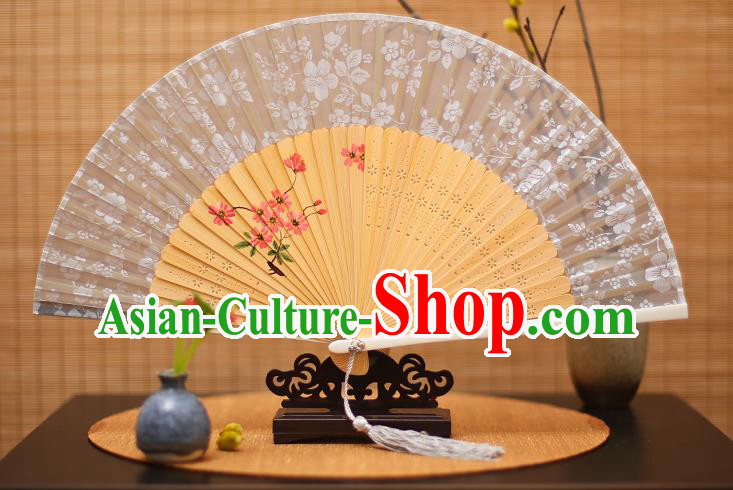 Traditional Chinese Crafts Folding Fan, China Printing Flowers White Silk Fans for Women