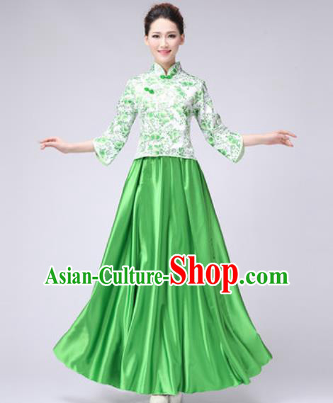 Chinese Classical Dance Fan Dance Costume Traditional Folk Dance Chorus Green Dress for Women