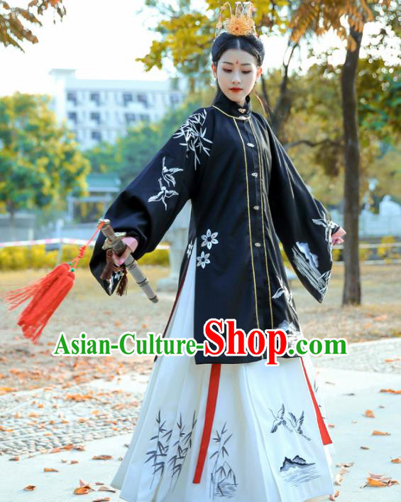 Chinese Ancient Maidenform Costumes Ming Dynasty Princess Embroidered Cloak and White Skirt for Women