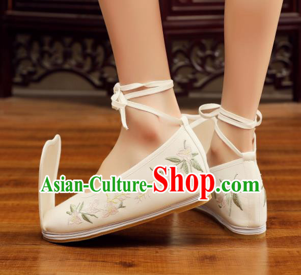 Chinese Ancient Traditional Embroidered Shoes Hanfu Beige Cloth Shoes for Women