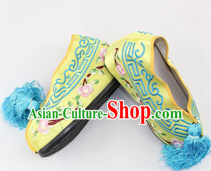 Chinese Traditional Beijing Opera Yellow Blood Stained Shoes Ancient Handmade Princess Embroidered Shoes for Women