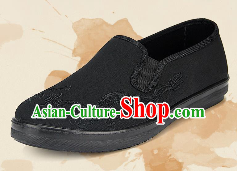 Chinese National Shoes Traditional Cloth Shoes Embroidery Dragon Shoes for Men