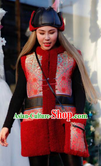 Chinese Traditional Mongol Ethnic Costume Mongolian Minority Nationality Red Vest for Women
