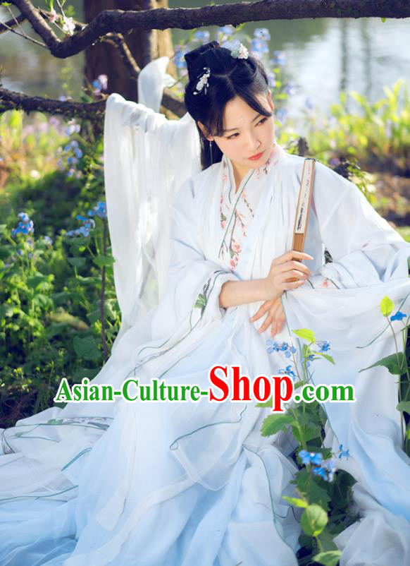 Chinese Traditional Ancient Peri Princess Costumes Jin Dynasty Embroidered White Hanfu Dress for Women