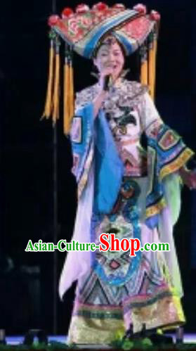 Chinese Traditional Zhuang Nationality Costumes Zhuang Ethnic Folk Dance Dress and Hat for Women