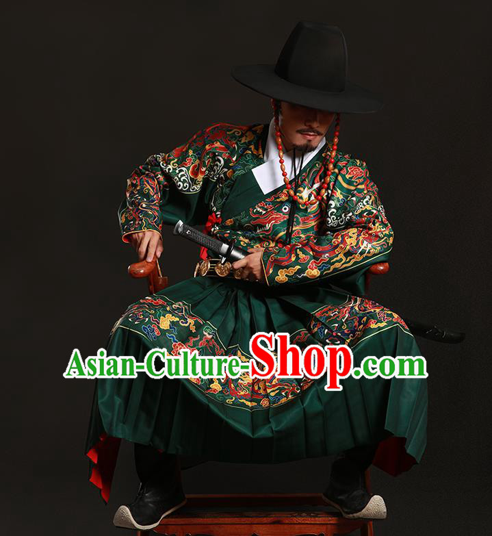 Chinese Traditional Ming Dynasty Imperial Bodyguard Clothing Ancient Blads Embroidered Green Costumes for Men