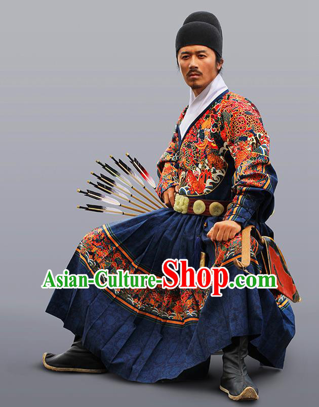 Chinese Traditional Ming Dynasty Swordsman Clothing Ancient Blades Embroidered Navy Costumes for Men