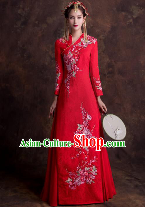 Chinese Traditional Bride Xiuhe Suits Ancient Embroidered Peony Red Wedding Dress for Women