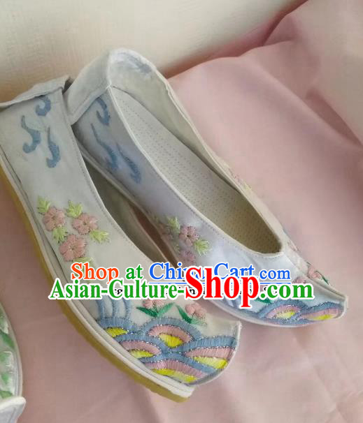 Chinese Traditional Hanfu Blue Shoes Embroidered Shoes Handmade Cloth Shoes for Women