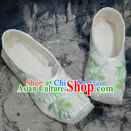 Chinese Traditional Hanfu Shoes Ancient Princess White Embroidered Shoes Handmade Shoes for Women