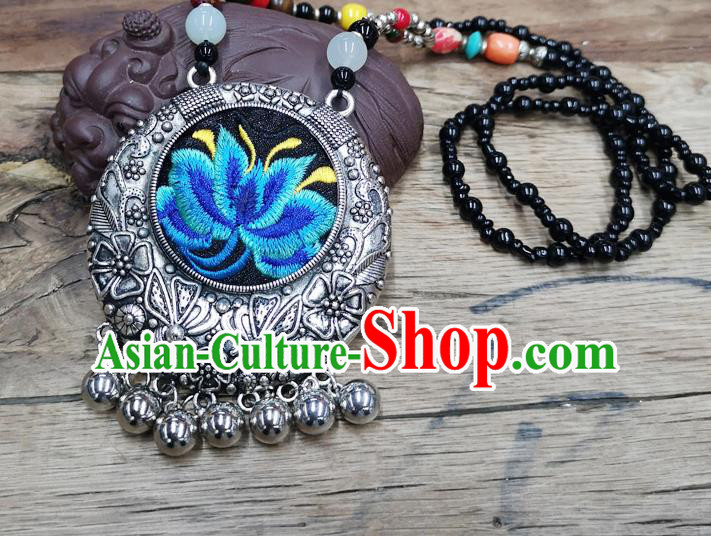 Chinese Traditional Jewelry Accessories Yunnan Miao Minority Embroidered Blue Lotus Necklace for Women