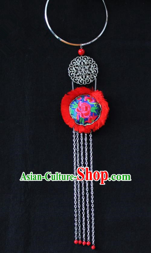 Chinese Traditional Ethnic Accessories Yunnan Minority Embroidered Red Necklace for Women