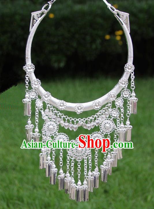 Chinese Traditional Ethnic Accessories Yunnan Miao Minority Sliver Necklace for Women