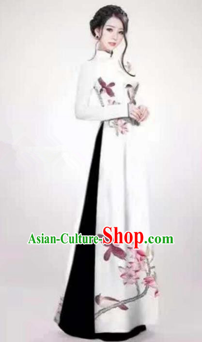 Asian Vietnam Palace Costume Vietnamese Trational Dress Painting Flowers White Ao Dai Cheongsam Clothing for Women