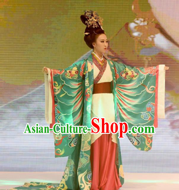 China Ancient Han Dynasty Imperial Empress Hanfu Dress Embroidered Palace Costume for Women
