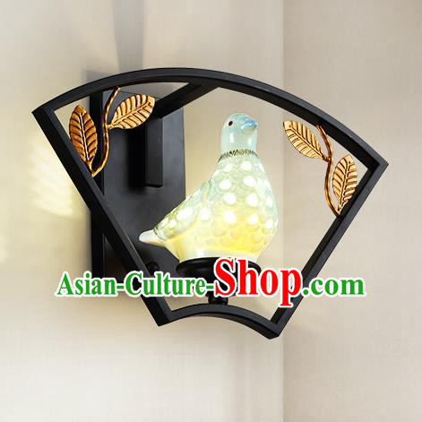 Traditional China Ancient Pigeon Wall Lanterns Handmade Iron Lantern Ancient Lamp