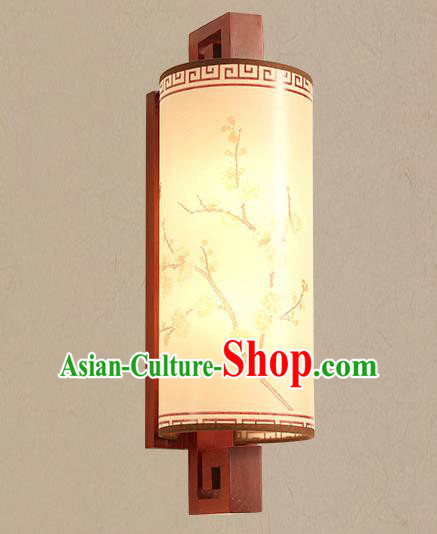 Traditional China Ancient Painted Plum Blossom Lanterns Handmade Wood Lantern Ancient Wall Lamp