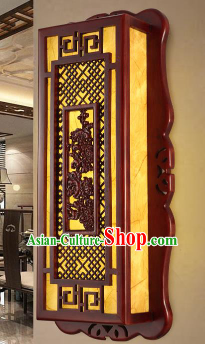 China Handmade Palace Lanterns Wall Lantern Ancient Wood Carving Chrysanthemum Lanterns Traditional Lamp