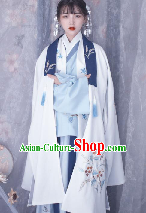 Chinese Ancient Ming Dynasty Princess Costumes Embroidered Cloak for Women