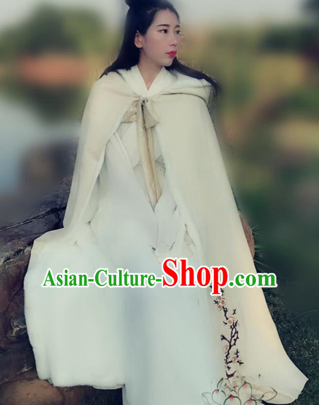 Chinese Ancient Ming Dynasty Princess Embroidered Plum Blossom Mantle Costume White Long Cloak for Women