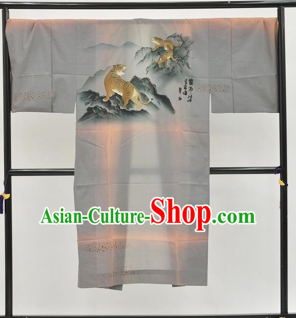 Japanese Traditional Kimono Japan Haori Apparel Printing Tigers Yukata Robe Costume for Men