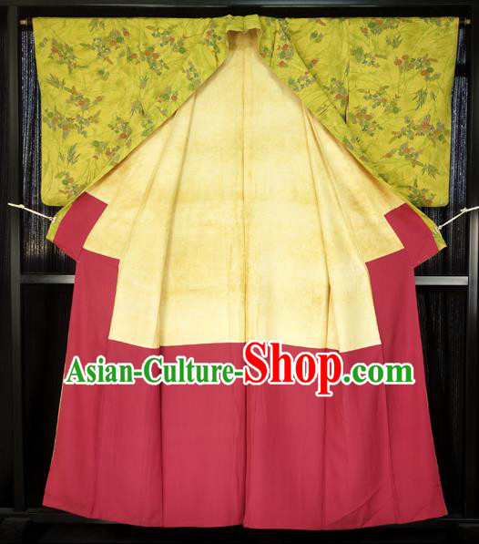 Japanese Traditional Formal Costume Printing Yellow Haori Hakama Kimono Apparel Yukata Costume for Men