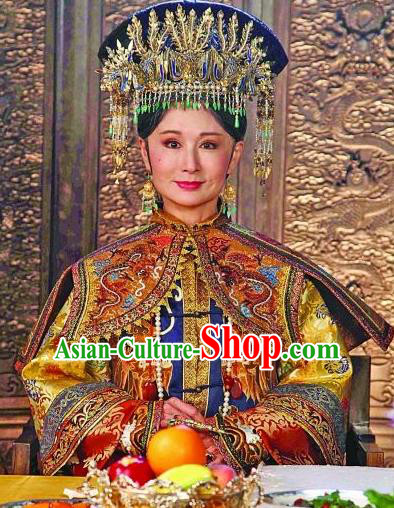 Chinese Ancient Qing Dynasty Empress Dowager Xiaozhuang Embroidered Manchu Dress Historical Costume for Women