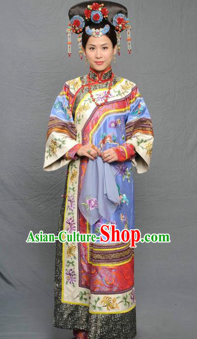 Chinese Qing Dynasty Manchu Imperial Empress of Kangxi Historical Costume Ancient Palace Lady Clothing for Women
