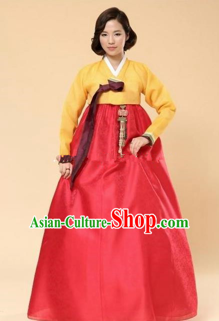 Korean Traditional Bride Hanbok Clothing Yellow Blouse and Red Skirt Korean Fashion Apparel Costumes for Women