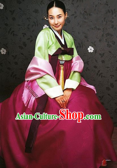 Korean Traditional Palace Clothing Hanbok Fashion Apparel Green Blouse and Wine Red Dress for Women