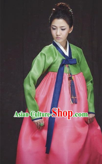 Korean Traditional Palace Garment Hanbok Fashion Apparel Costume Green Blouse and Pink Dress for Women