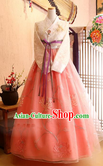 Korean Traditional Palace Garment Hanbok Fashion Apparel Costume Bride Pink Dress for Women