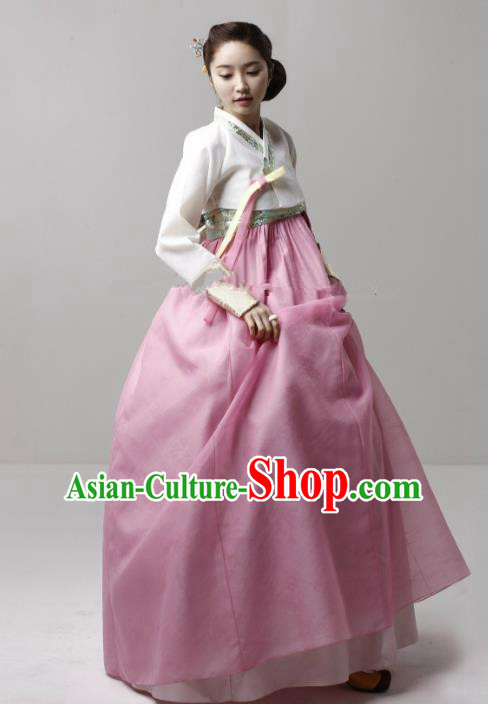 Korean Traditional Garment Palace Hanbok Fashion Apparel Costumes Bride and Bridegroom Clothing