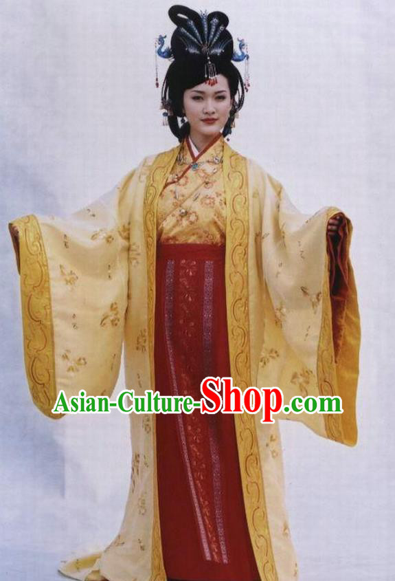 Chinese Ancient Queen Costume Ming Dynasty Empress Zhang Embroidered Yellow Dress for Women