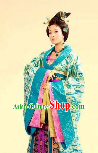 Chinese Ancient Ming Dynasty Imperial Concubine Wan Embroidered Dress Costume for Women